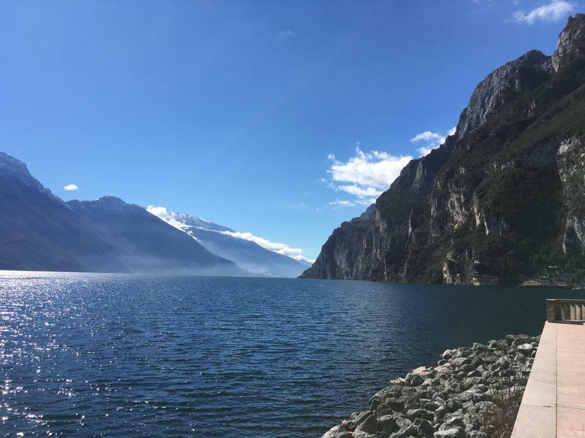 Appartamento Al Lago Riva del Garda Exterior foto