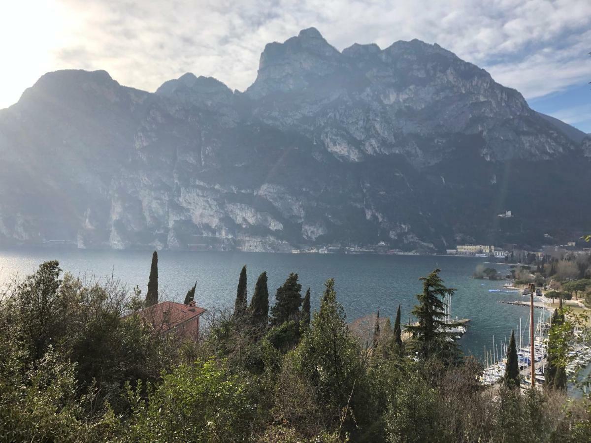 Appartamento Al Lago Riva del Garda Exterior foto